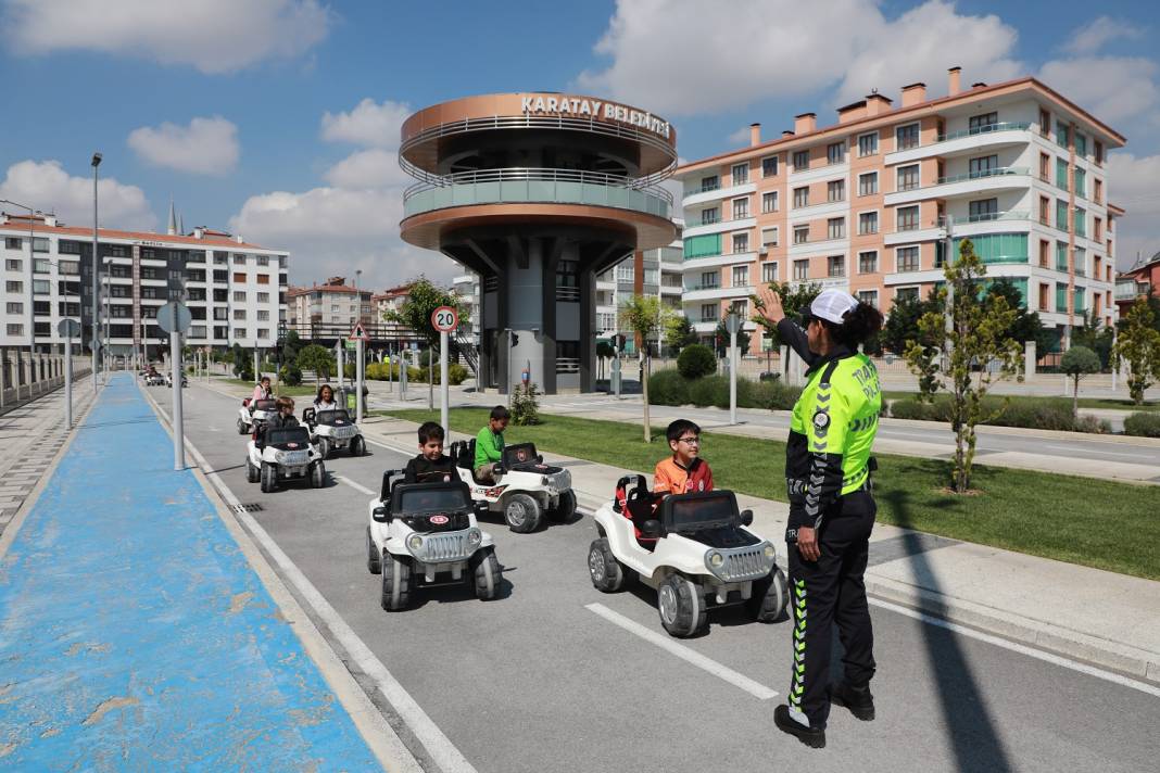 Karatay’da binlerce öğrenci 2 önemli konuda eğitim aldı 2